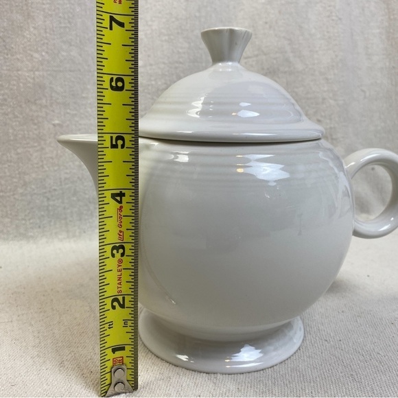 Vintage 1980s White Fiesta Ware Teapot, Homer Laughlin, USA, 5 cup capacity - Picture 7 of 8